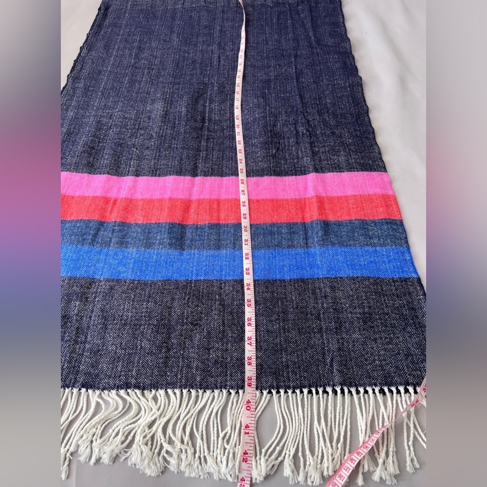 GAP Fringed Scarf - Blue Pink Red - NWOT! - Picture 4 of 9